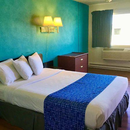 Travelodge Inn & Suites By Wyndham Missoula University Park Екстериор снимка