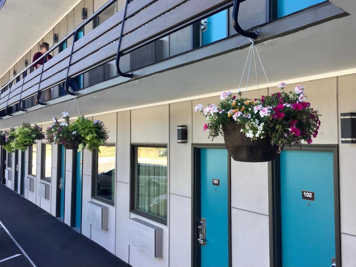 Travelodge Inn & Suites By Wyndham Missoula University Park Екстериор снимка