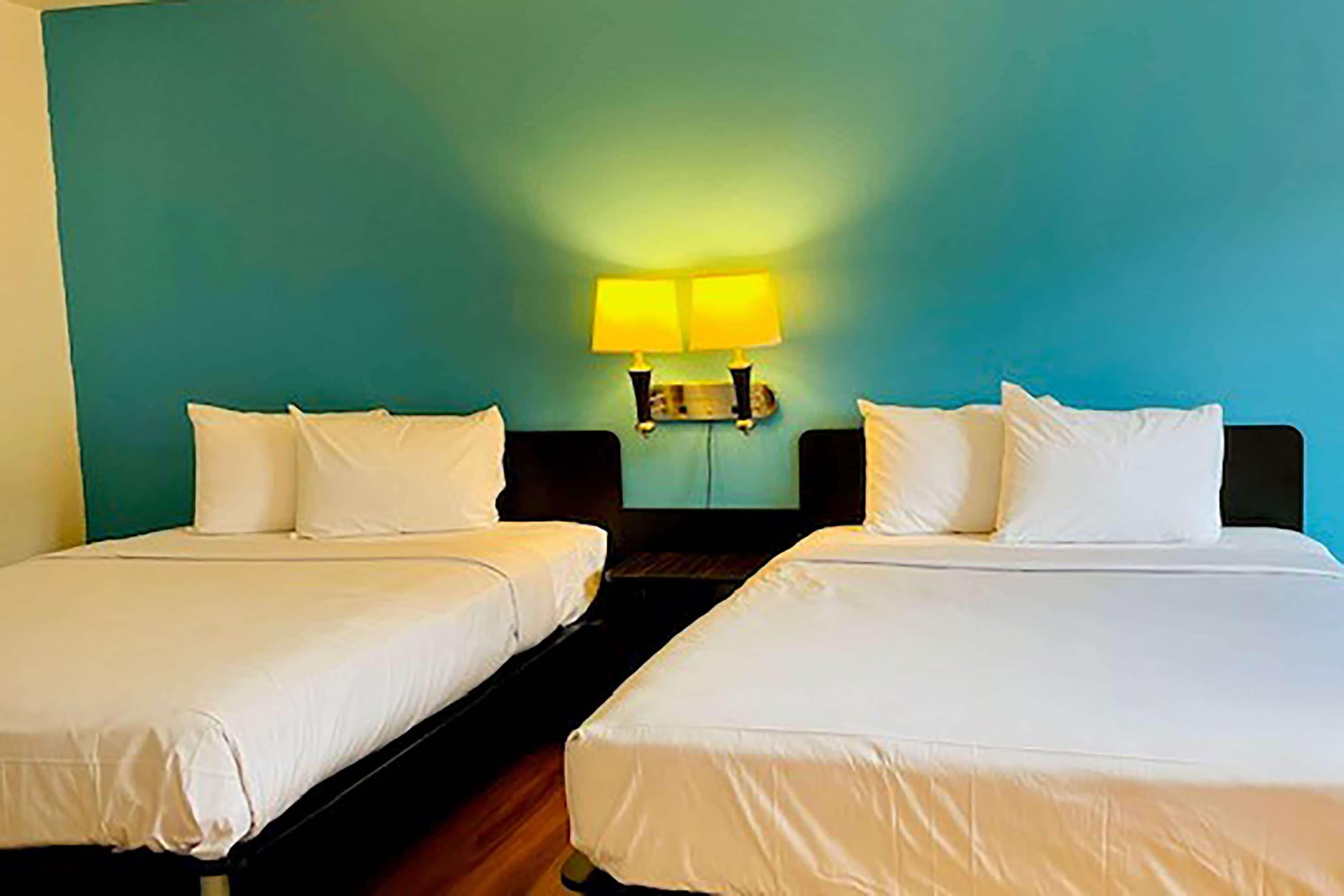 Travelodge Inn & Suites By Wyndham Missoula University Park Екстериор снимка